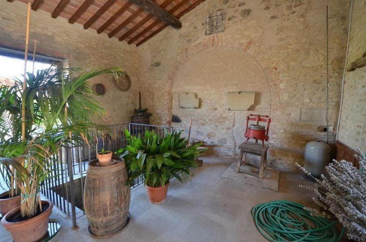فيلا أريتسوفي Antico Borgo Frosini المظهر الخارجي الصورة