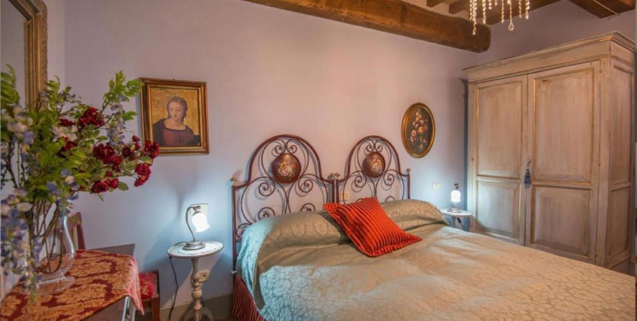 فيلا أريتسوفي Antico Borgo Frosini المظهر الخارجي الصورة