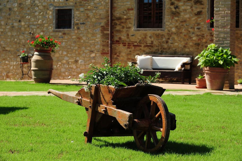 فيلا أريتسوفي Antico Borgo Frosini المظهر الخارجي الصورة